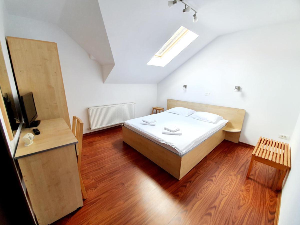Vila Alma Azuga Exteriör bild